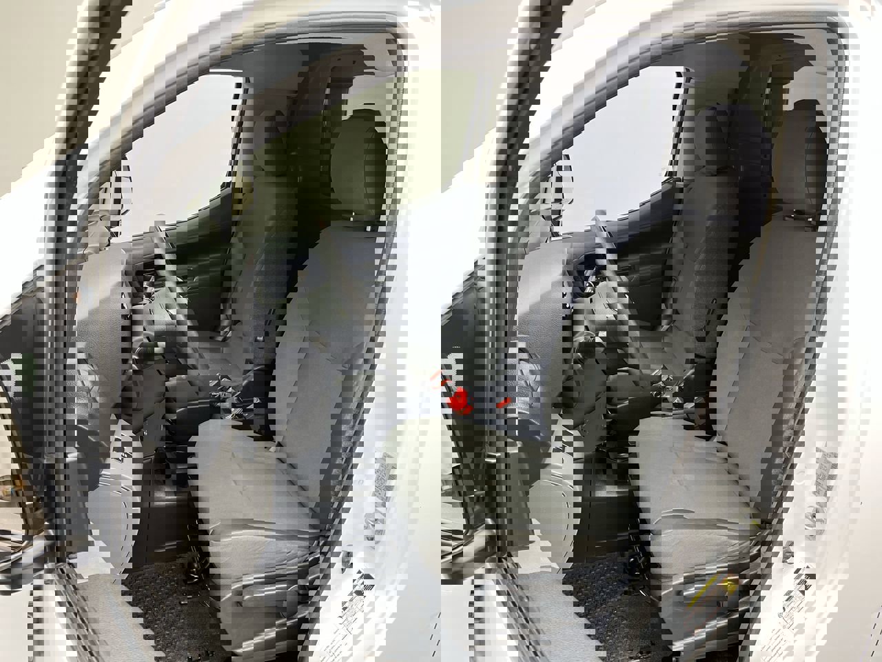 Used 2020 Nissan NV200 S image 8