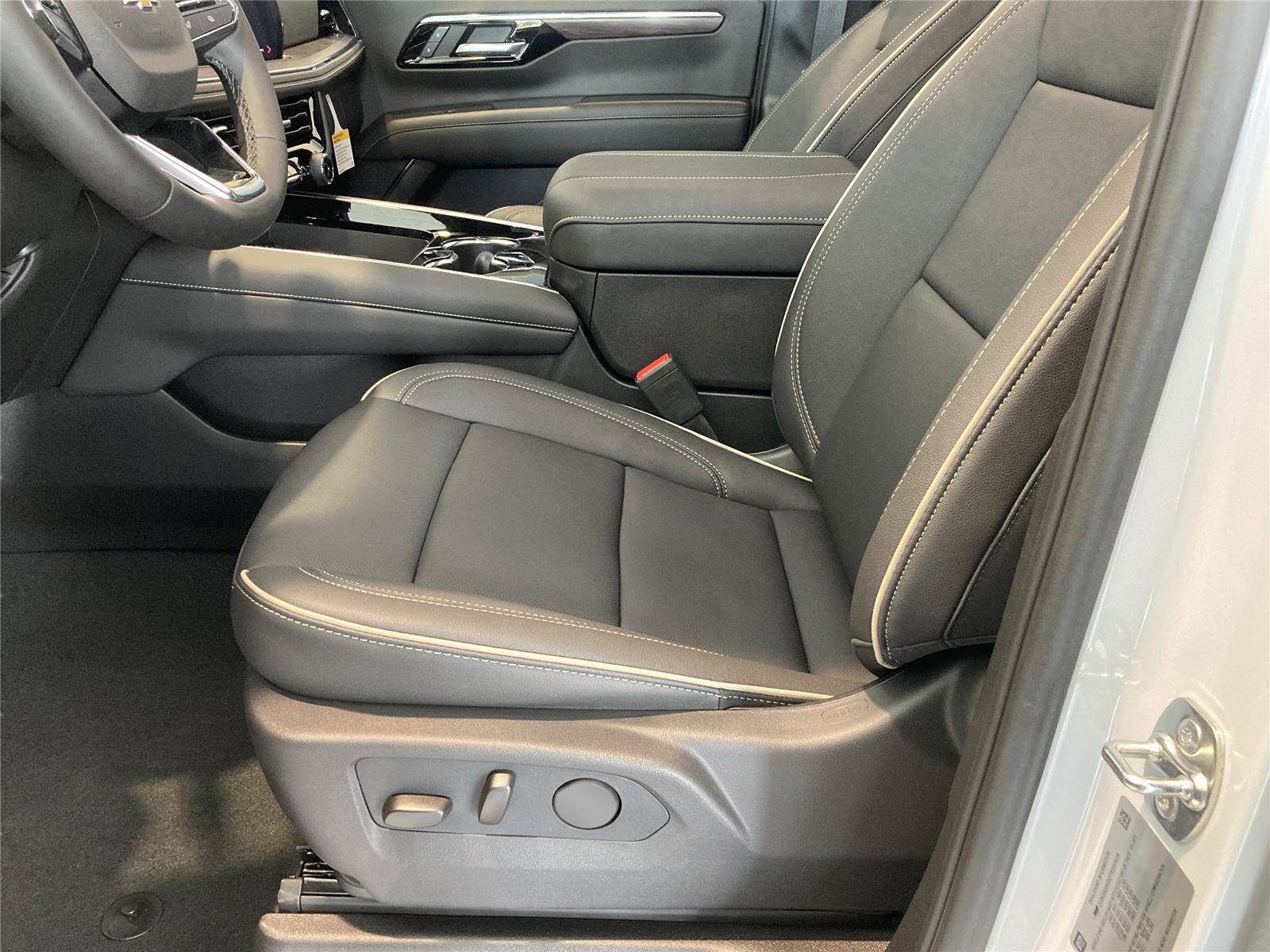 New 2026 Chevrolet Tahoe Premier w/ Sun And Tow Package image 18