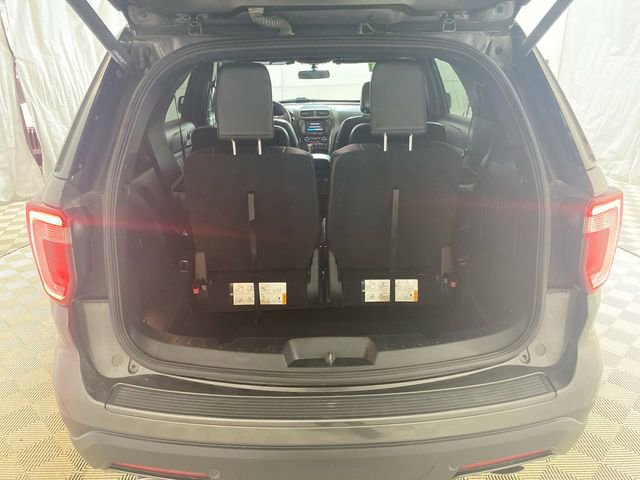 Used 2018 Ford Explorer XLT w/ Equipment Group 202A AWD/4WD image 30
