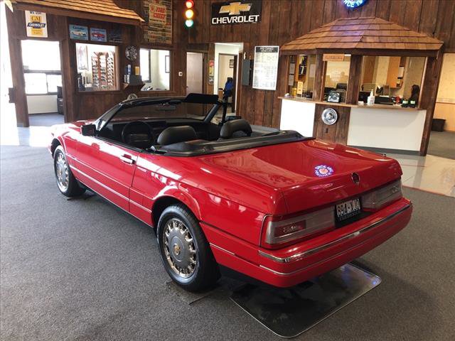 Used 1990 Cadillac Allante image 3