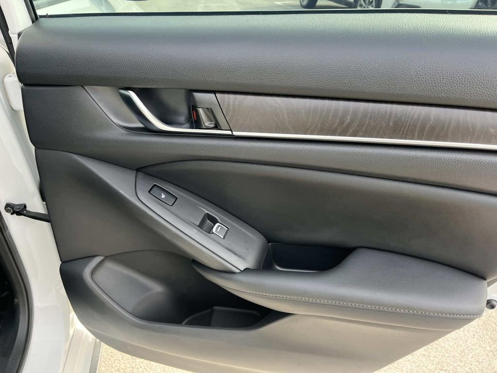 Used 2021 Honda Accord Touring image 20