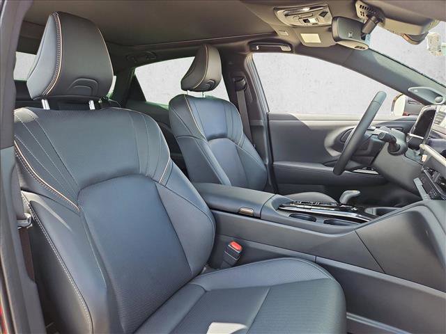 Used 2026 Toyota Crown Limited w/ Advanced Technology Package image 22