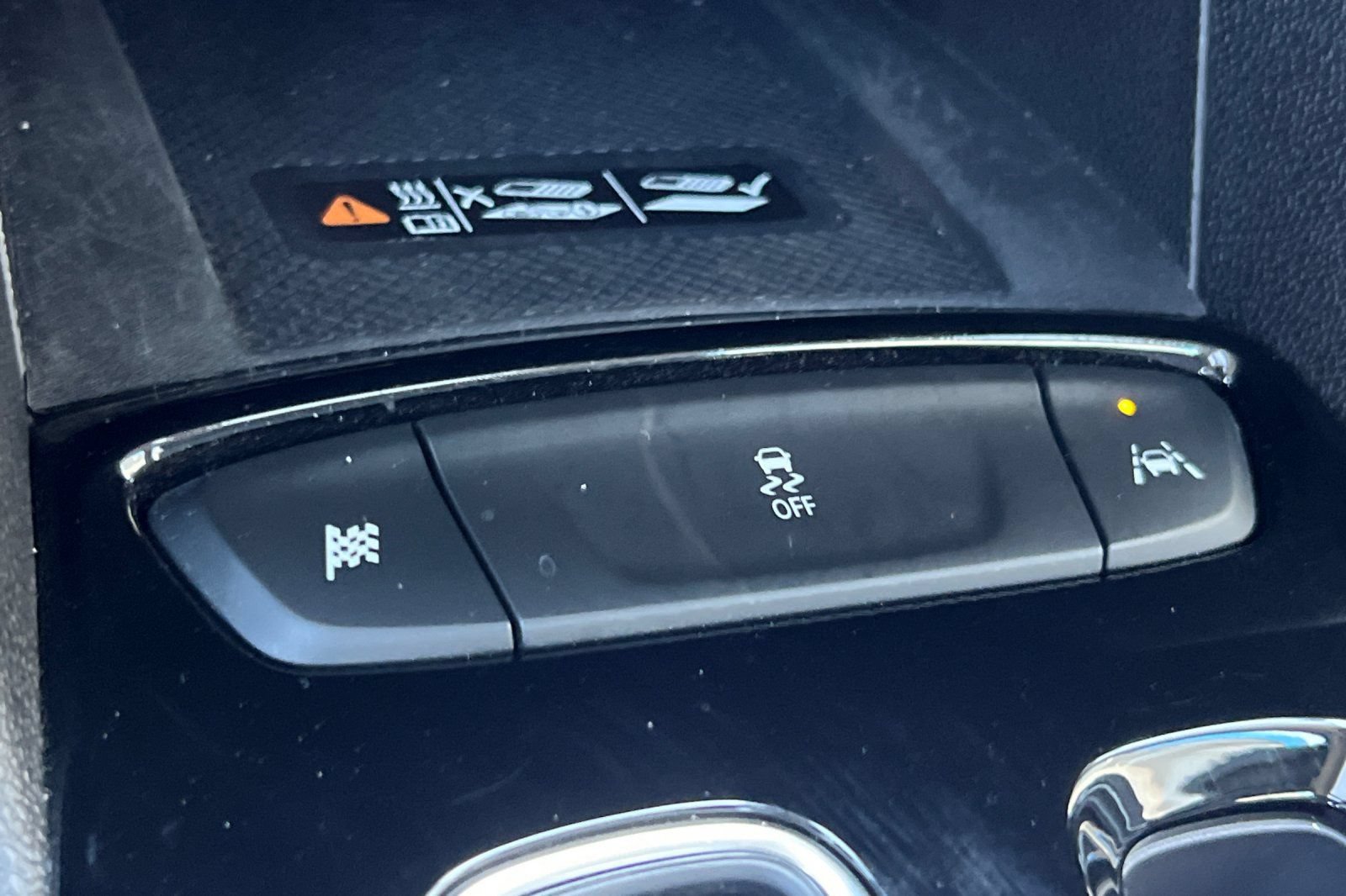 Used 2023 Chevrolet Bolt EUV Premier w/ Sun & Sound Package FWD image 30