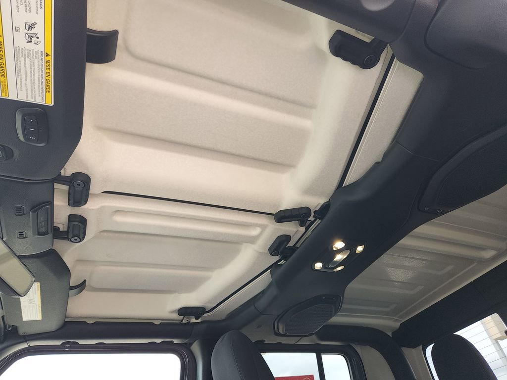 Used 2023 Jeep Gladiator Rubicon w/ Trailer Tow Package image 13