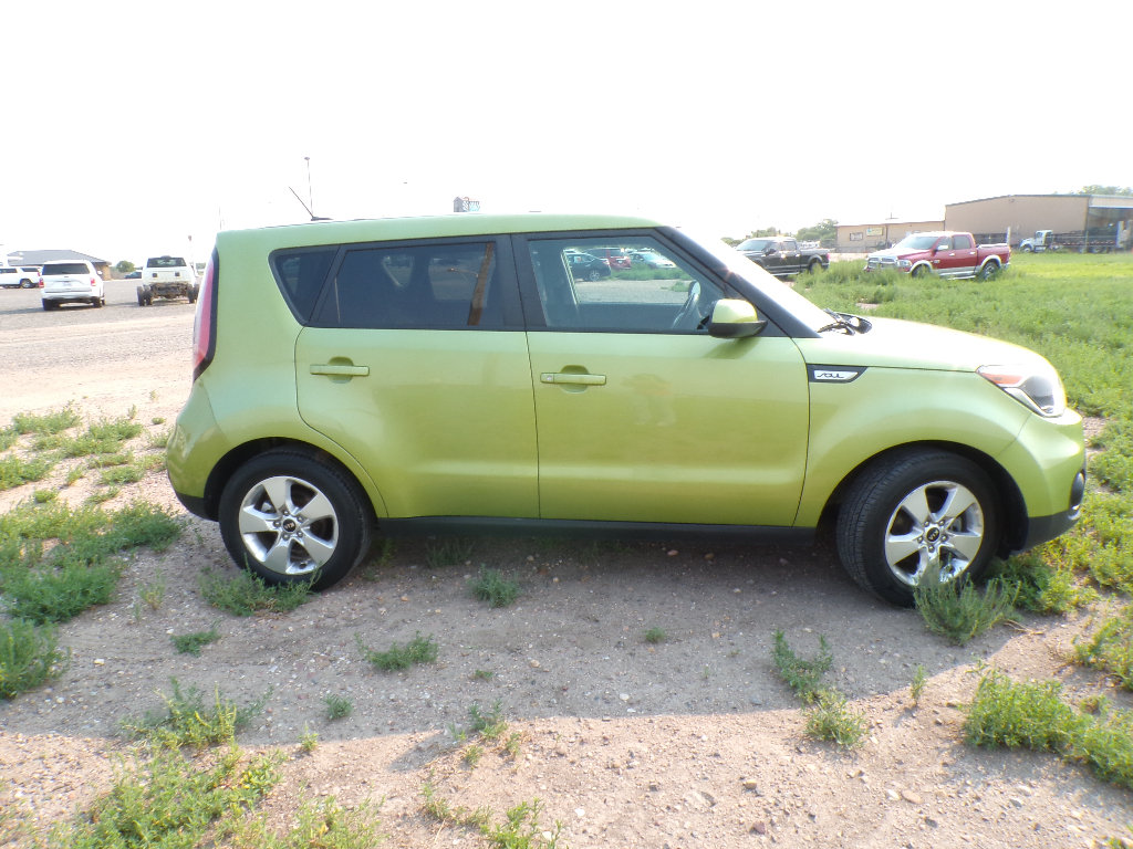 Used 2017 Kia Soul FWD image 4