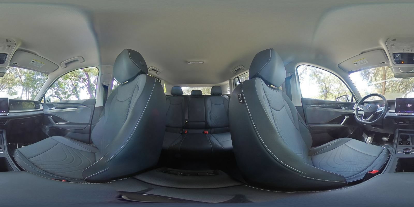 Used 2026 Volkswagen Tiguan SE FWD image 36