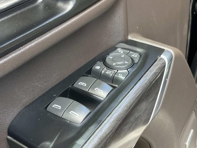Used 2020 Chevrolet Silverado 3500 LTZ w/ LTZ Plus Package AWD/4WD image 33