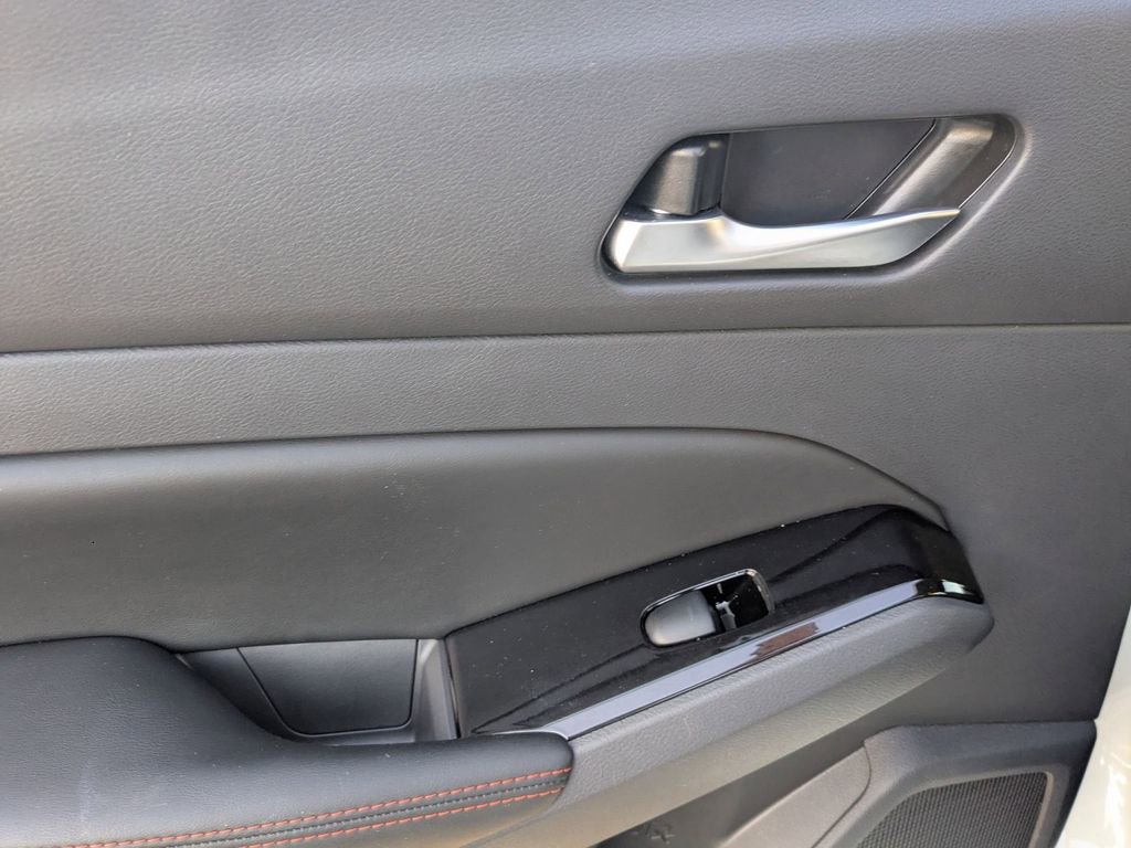 Used 2025 Nissan Altima 2.5 SR image 22