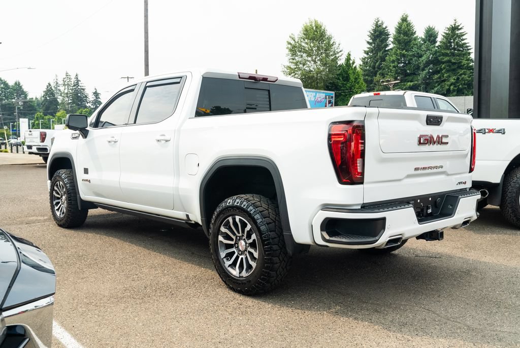 Used 2022 GMC Sierra 1500 AT4 AWD/4WD image 5