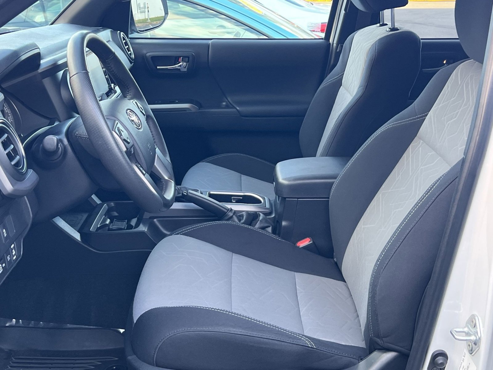 Used 2023 Toyota Tacoma TRD Sport image 8