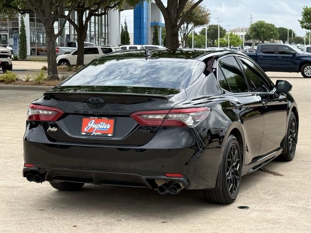 Used 2022 Toyota Camry XSE image 4