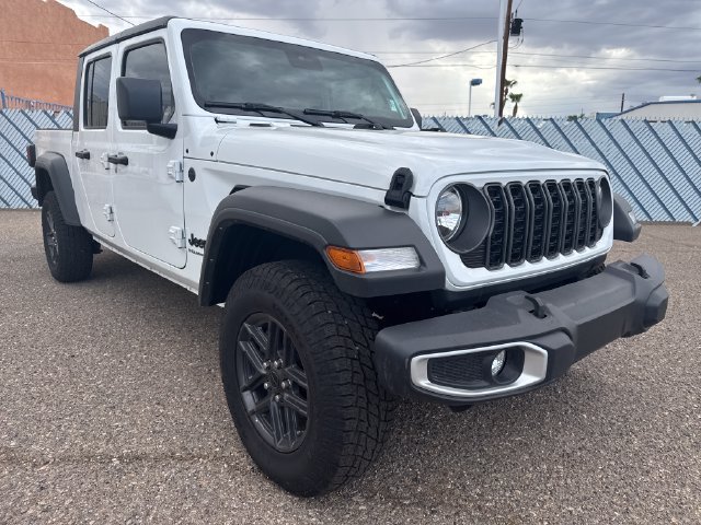 Used 2025 Jeep Gladiator Sport AWD/4WD image 7
