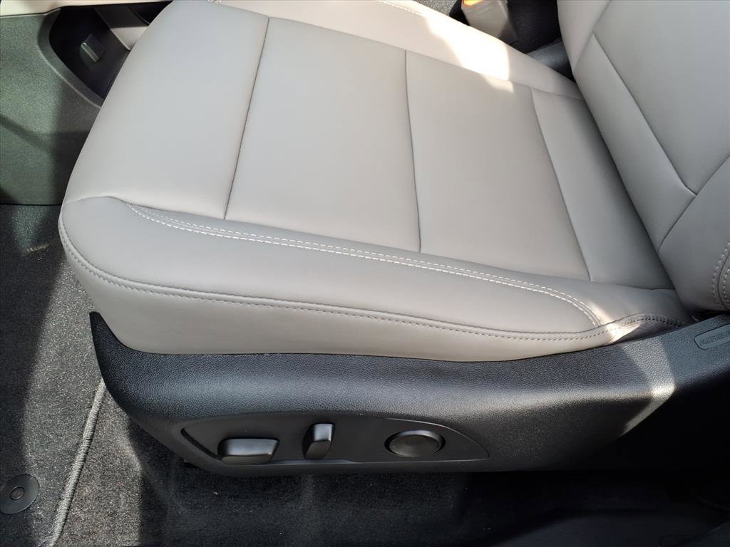 New 2026 GMC Acadia Elevation image 15