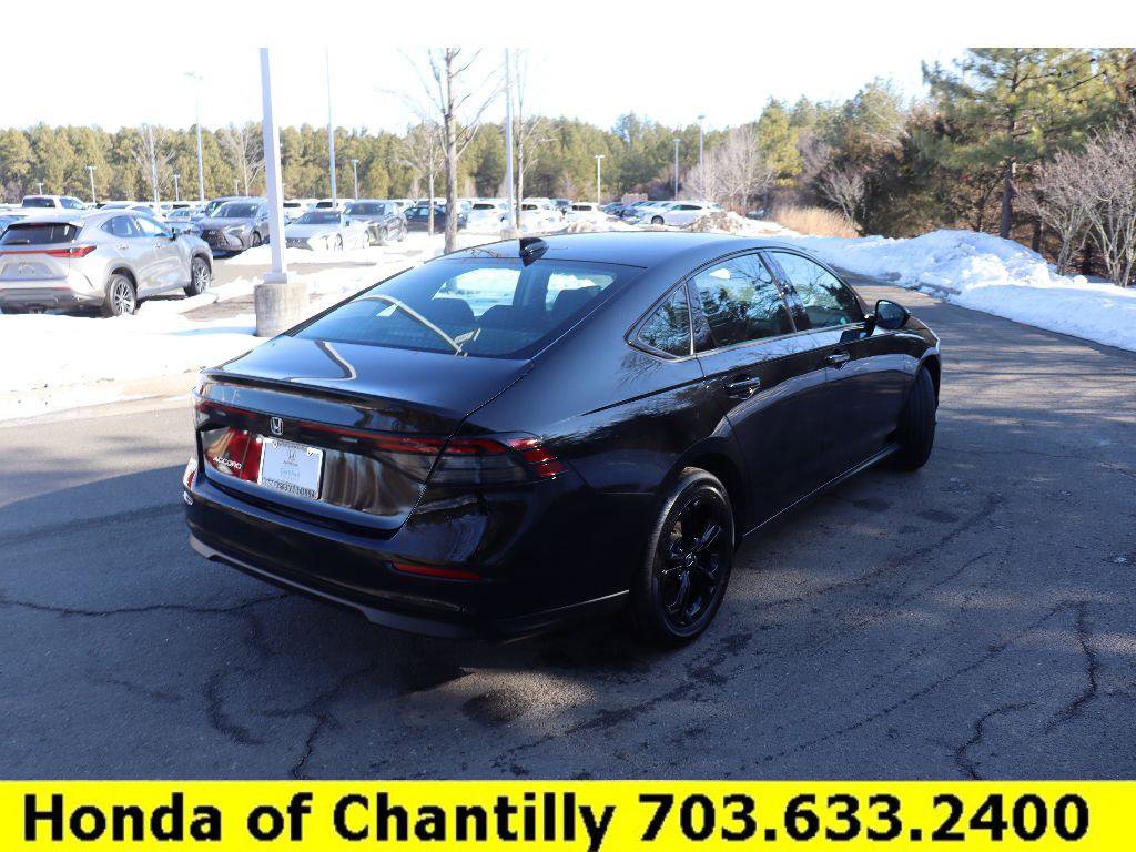 Certified 2025 Honda Accord SE image 7