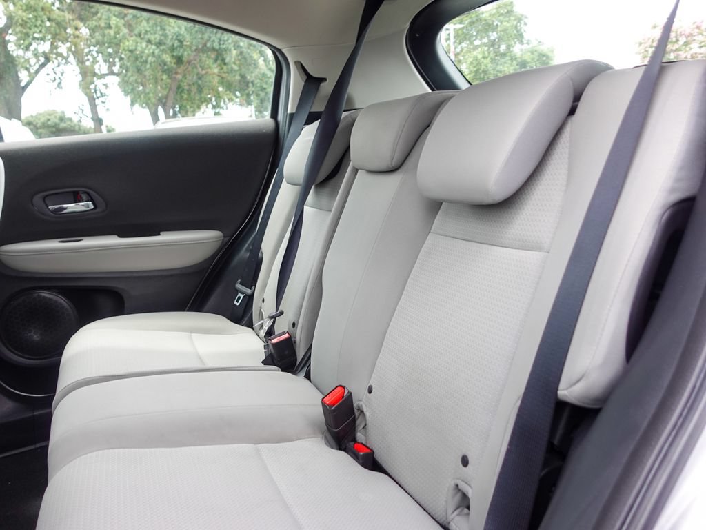 Used 2020 Honda HR-V LX image 23