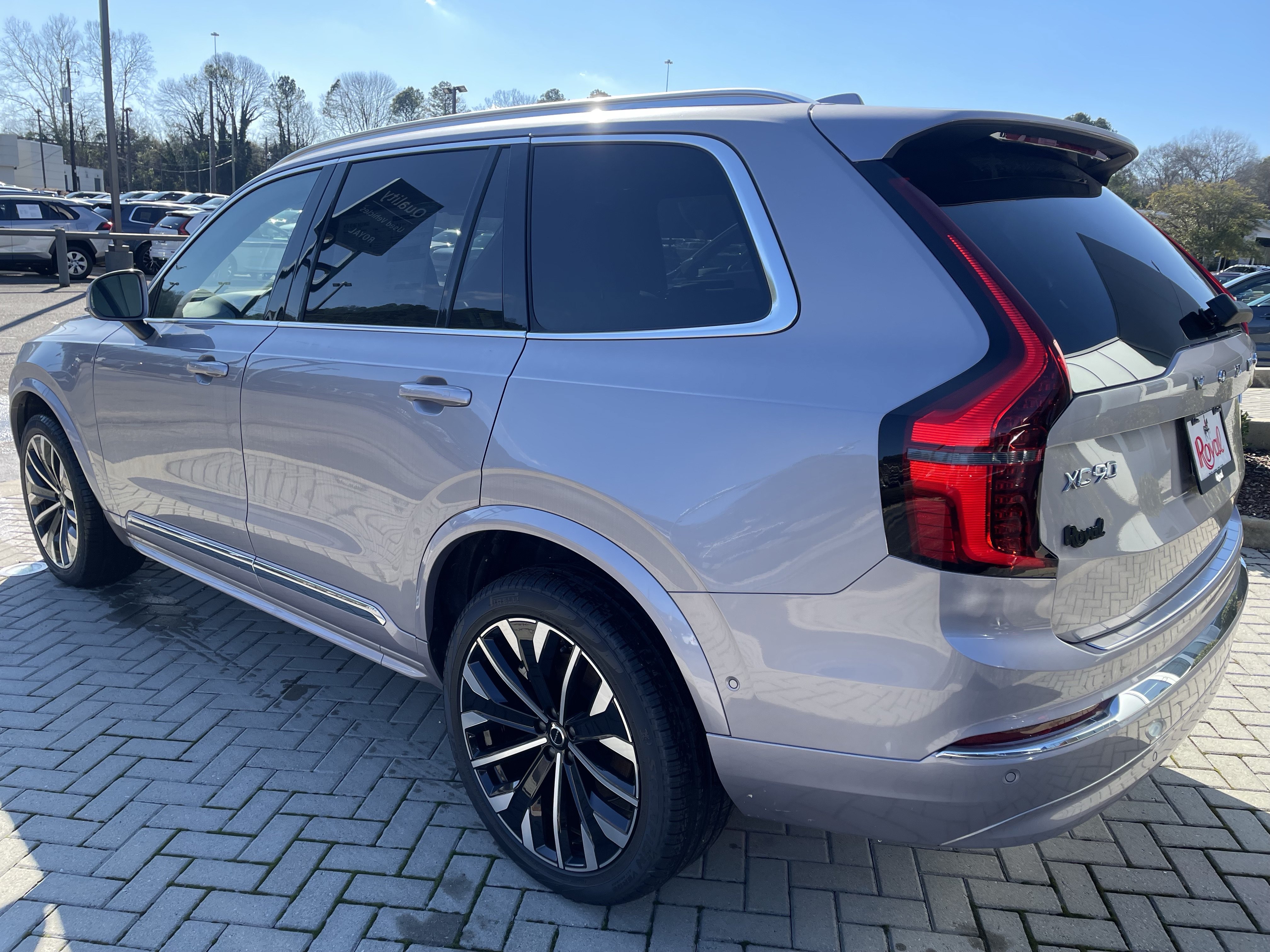 New 2026 Volvo XC90 T8 Plus w/ Protection Package Premier AWD/4WD image 24