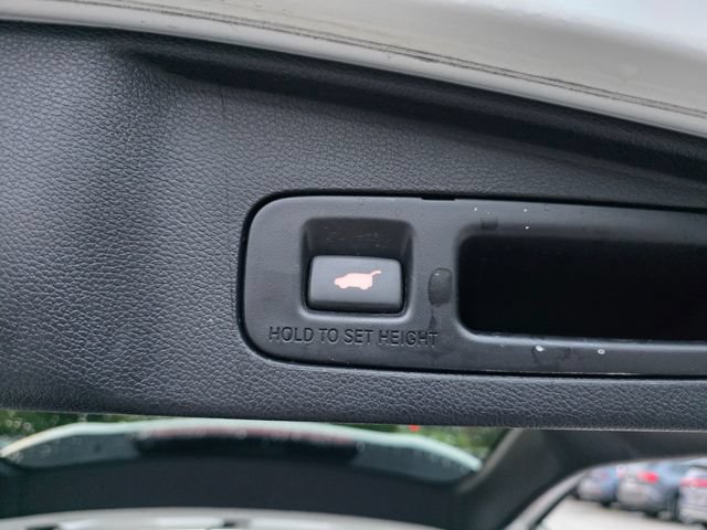 Used 2019 Honda CR-V Touring image 10