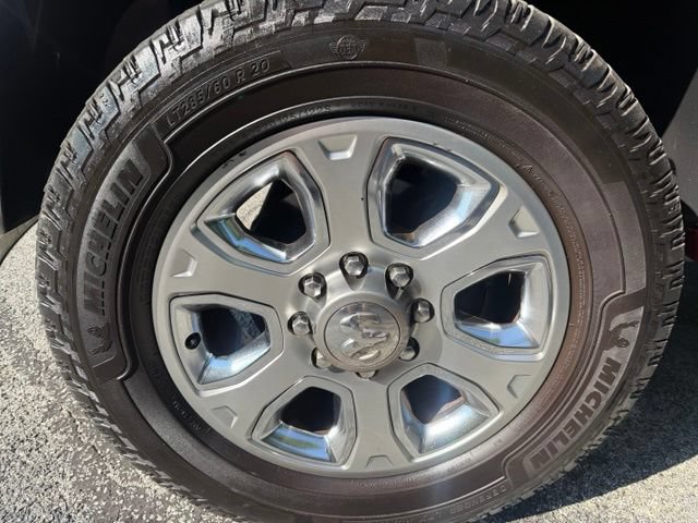 Used 2015 RAM 2500 Laramie w/ Convenience Group AWD/4WD image 9