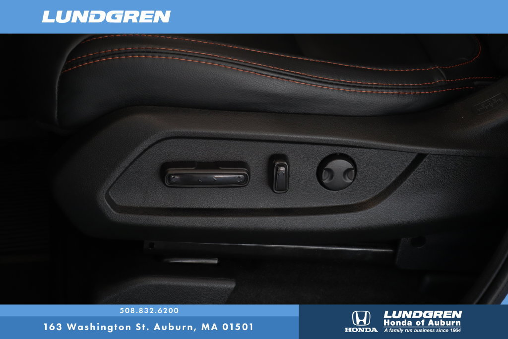 Used 2025 Honda Pilot TrailSport image 13