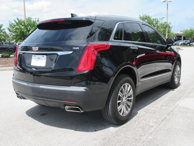 Used 2018 Cadillac XT5 Luxury w/ Driver Awareness Package AWD/4WD image 6