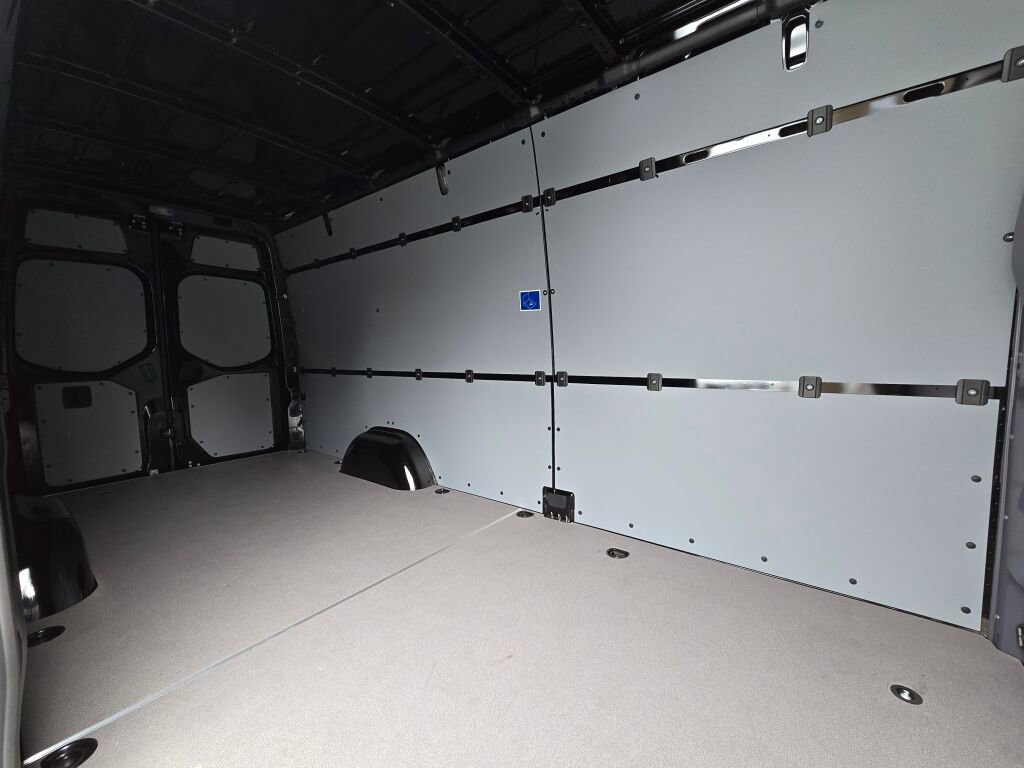 New 2025 Mercedes-Benz Sprinter 2500 image 16