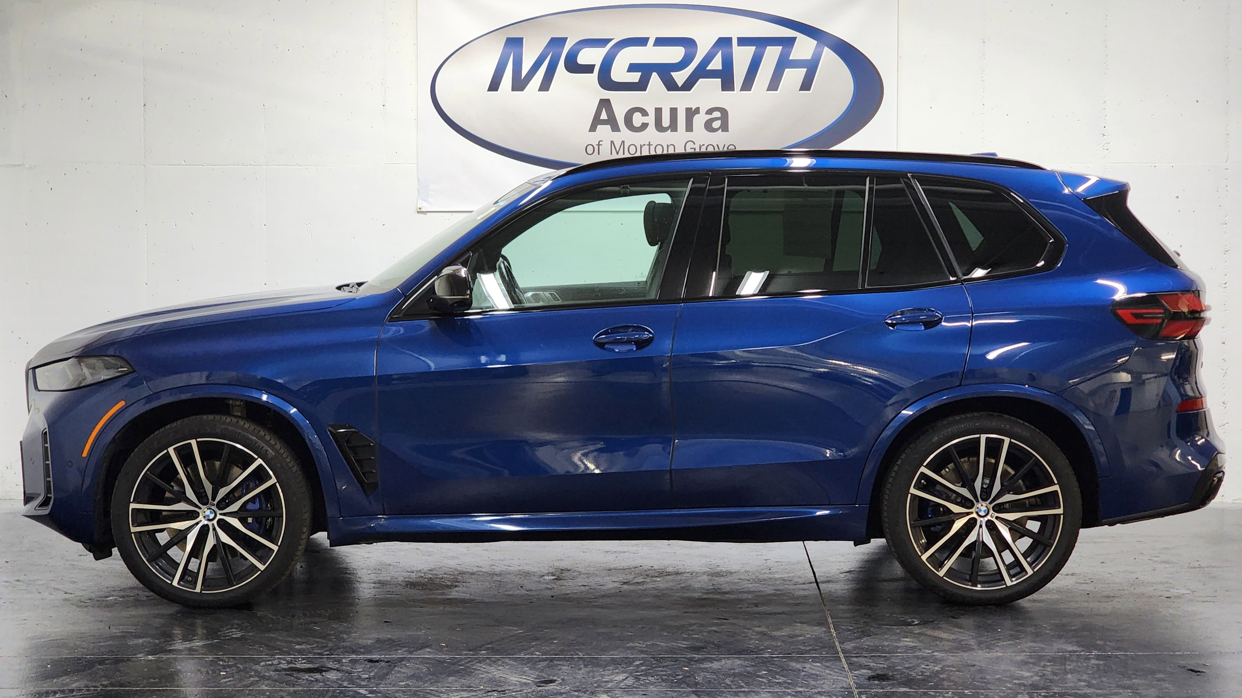 Used 2024 BMW X5 M60i image 10