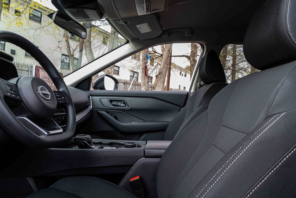 Certified 2024 Nissan Rogue S image 9