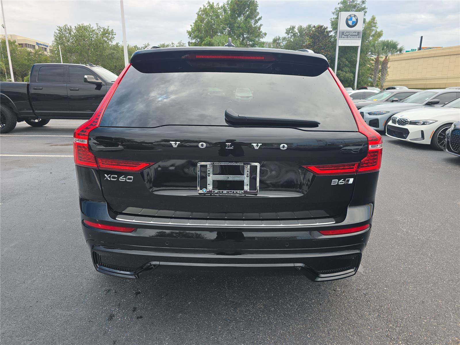 Used 2023 Volvo XC60 B6 Ultimate AWD/4WD image 4