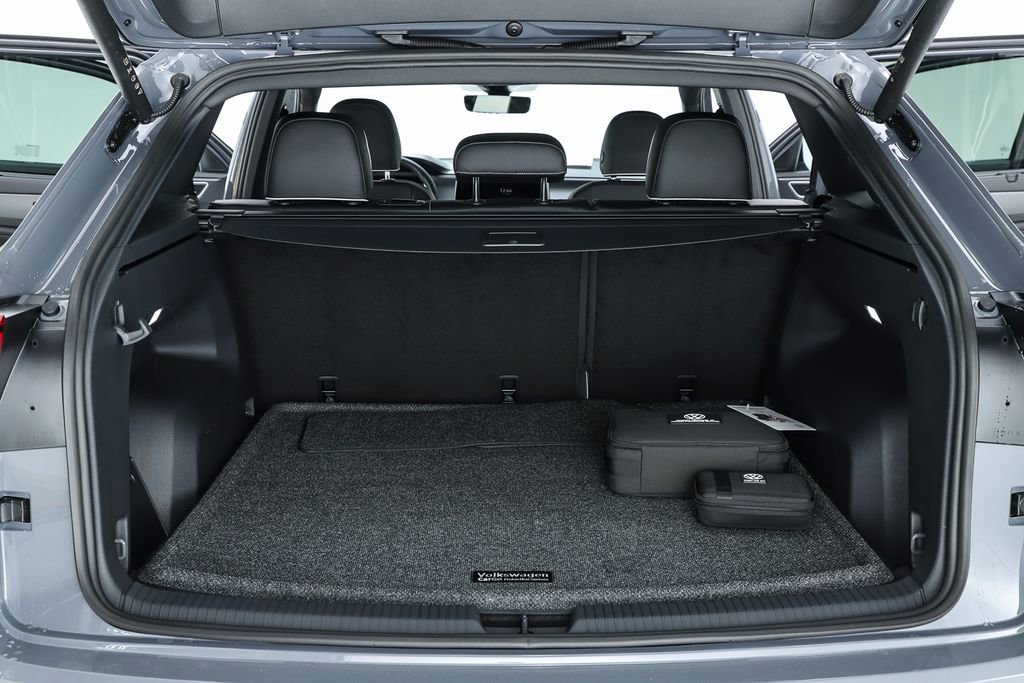 New 2026 Volkswagen Atlas Cross Sport SEL Premium R-Line image 67