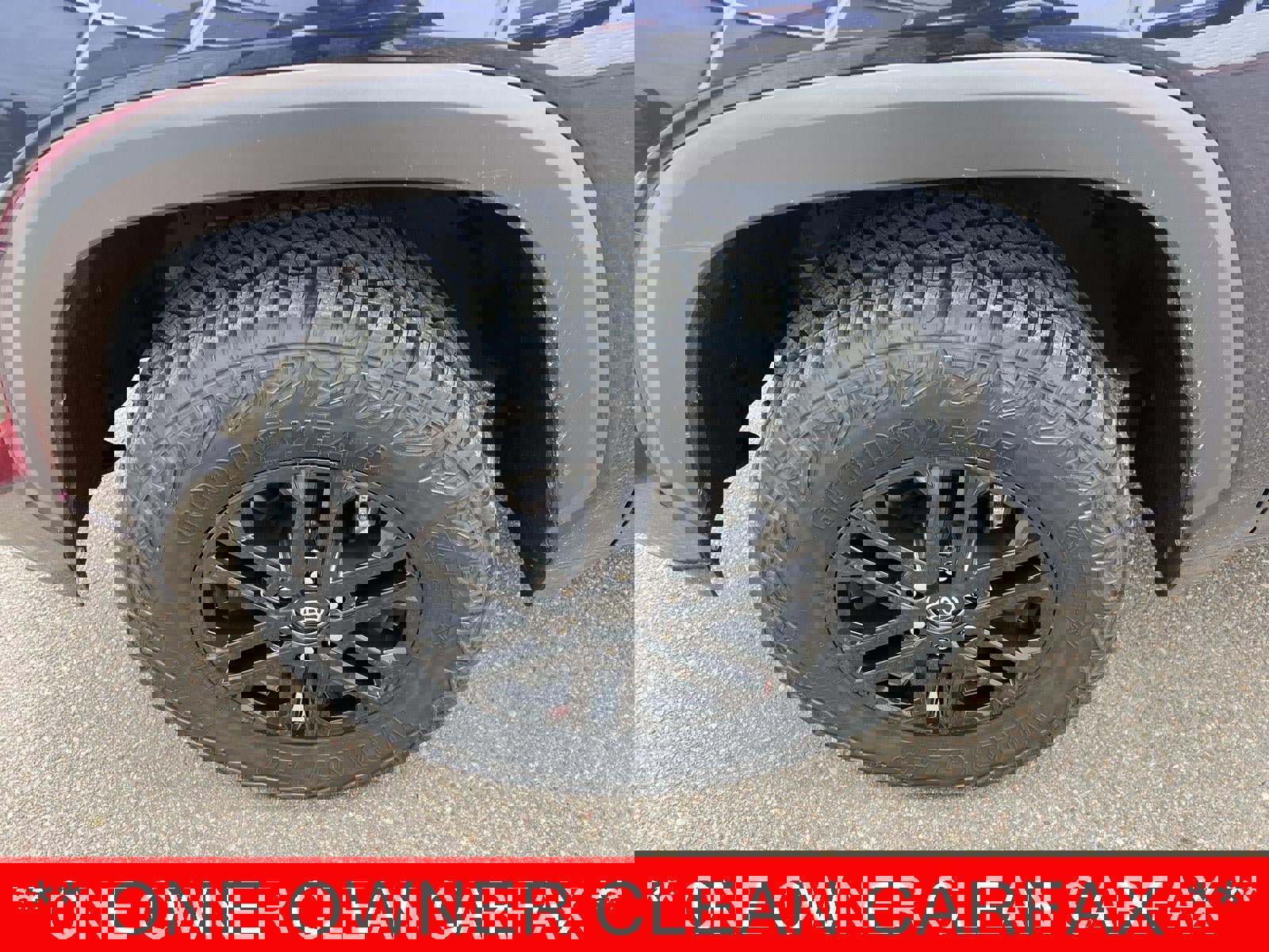 Used 2023 Toyota Tundra SR5 w/ SR5 Premium Package image 5