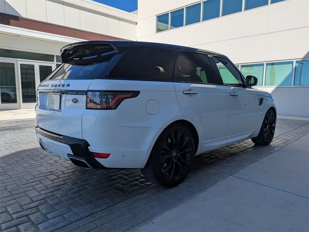 Used 2020 Land Rover Range Rover Sport HST image 4