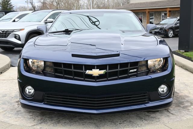 Used 2010 Chevrolet Camaro SS image 2