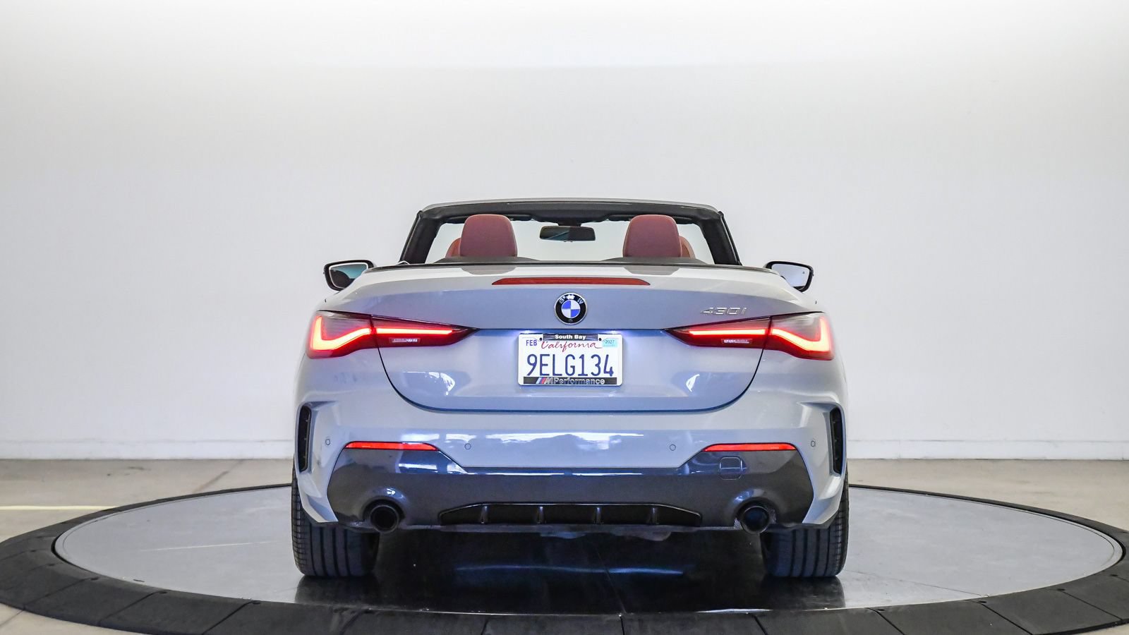 Used 2023 BMW 430i Convertible w/ M Sport Package RWD image 3