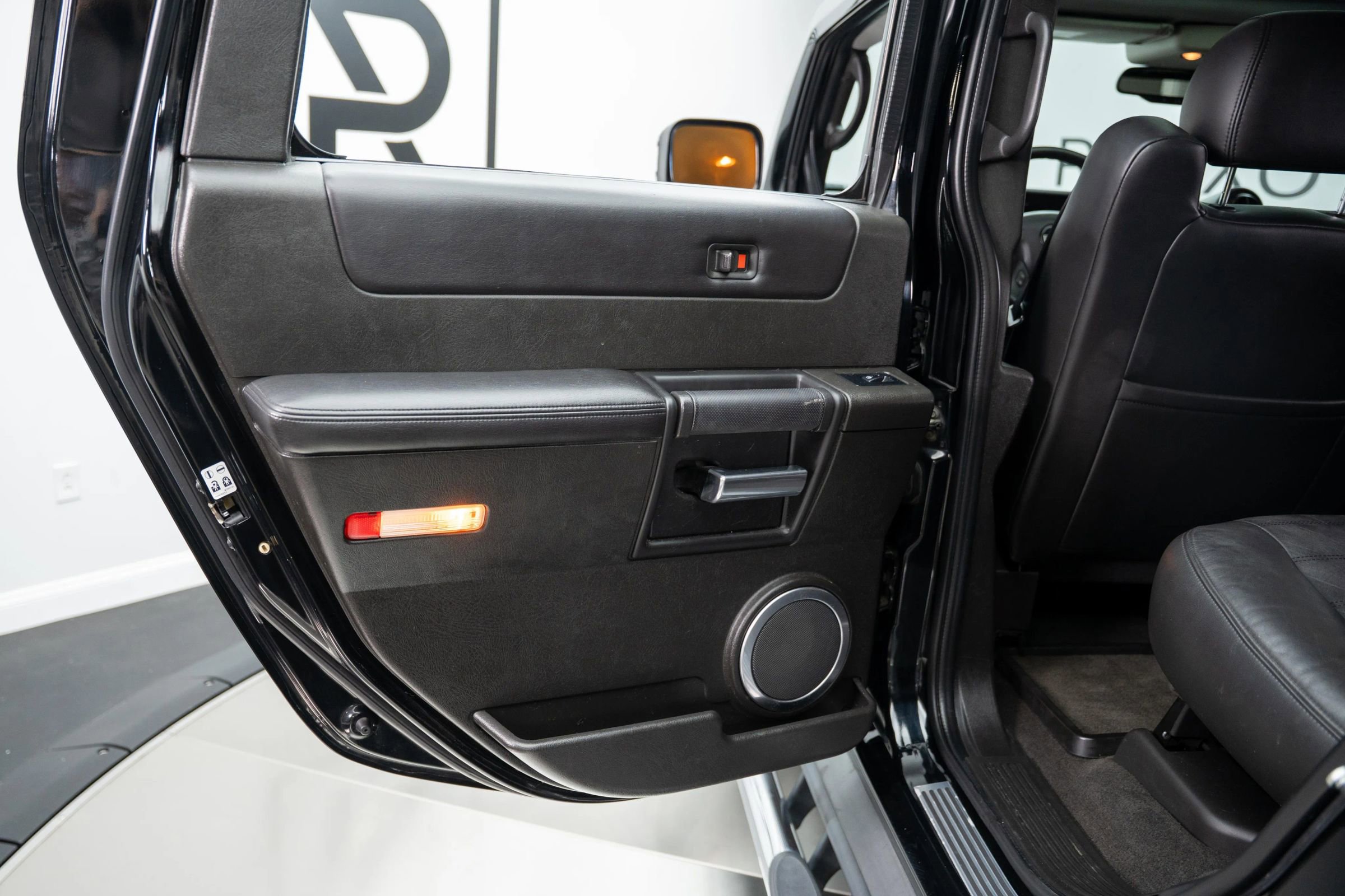 Used 2006 HUMMER H2 image 30