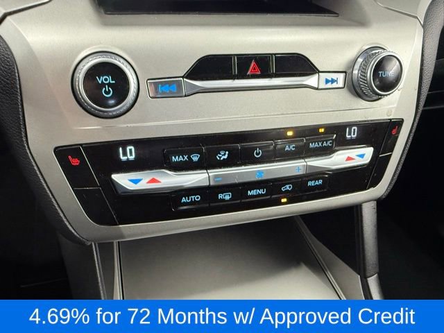 Used 2021 Ford Explorer XLT image 22