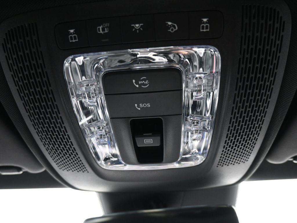 Used 2025 Mercedes-Benz CLA 250 4MATIC image 29