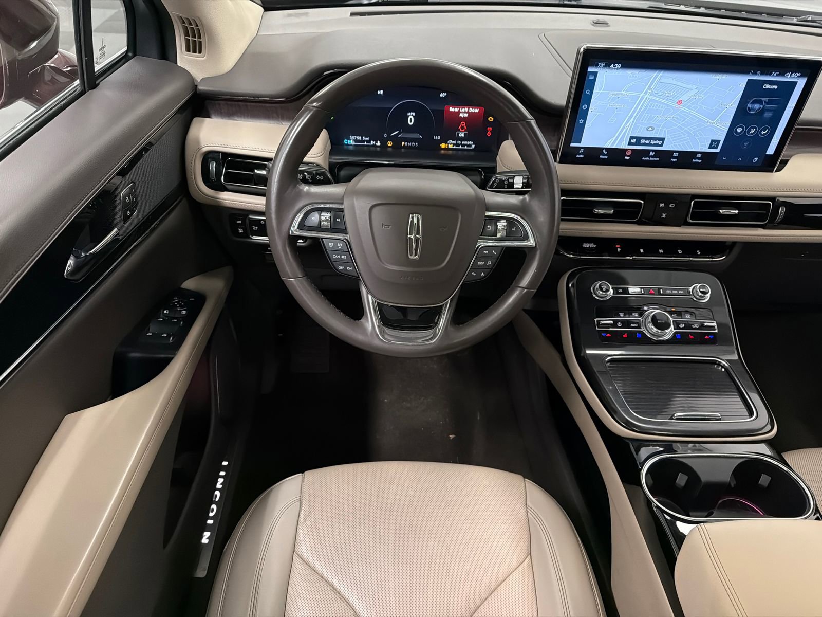 Used 2023 Lincoln Nautilus Reserve image 21