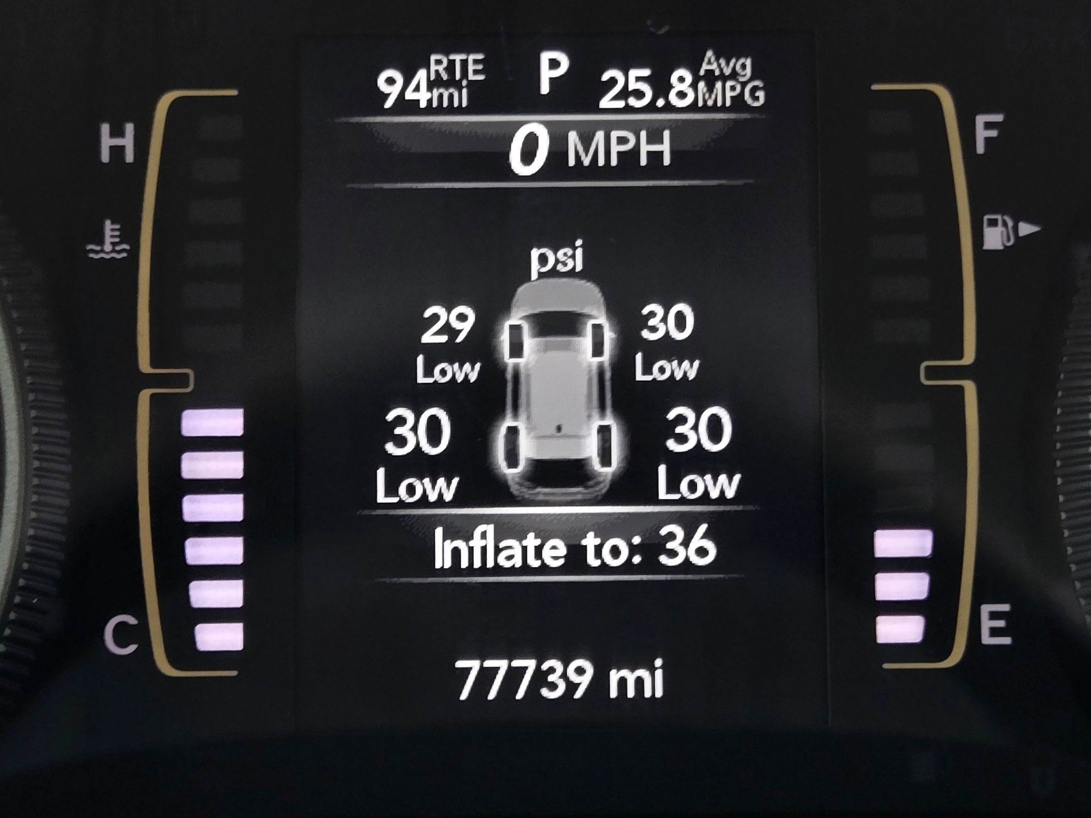 Used 2019 Jeep Cherokee Latitude w/ Popular Appearance Group image 16