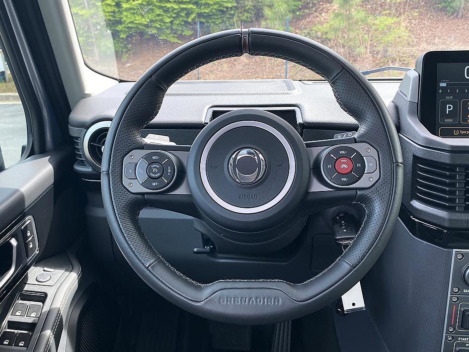 Used 2024 INEOS Grenadier Fieldmaster Edition image 19