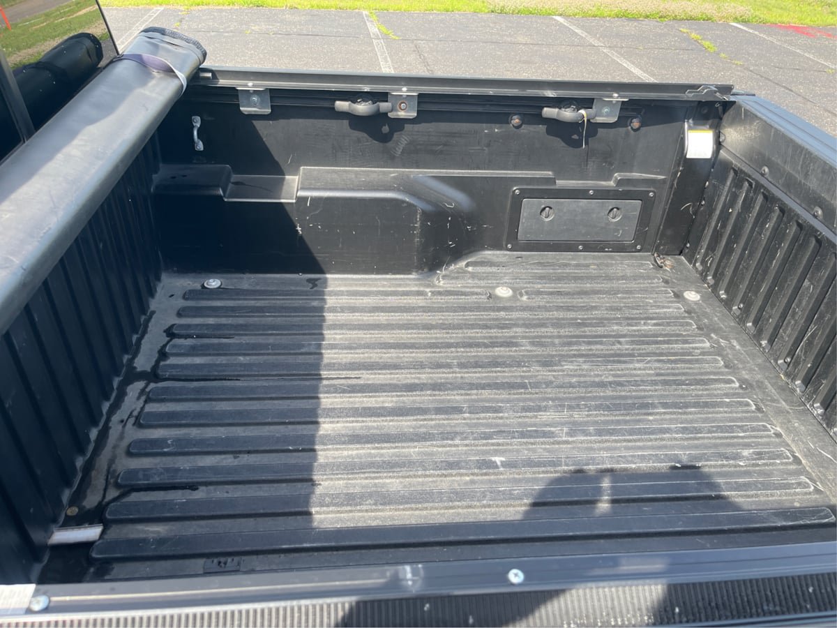Used 2017 Toyota Tacoma SR5 w/ Tow Package AWD/4WD image 23