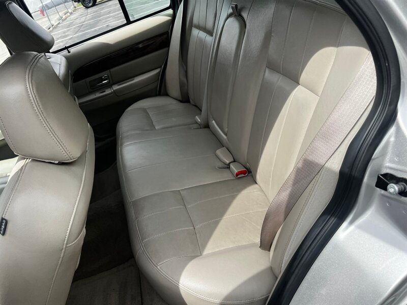 Used 2009 Mercury Grand Marquis LS RWD image 20