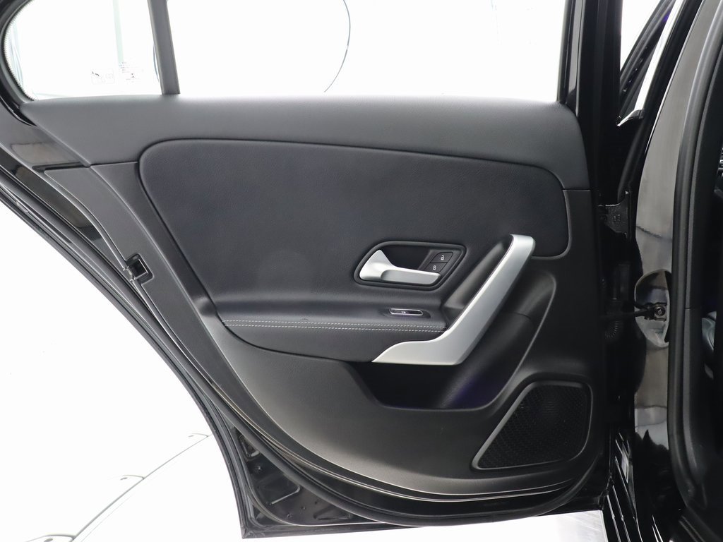 Used 2020 Mercedes-Benz A 220 image 39