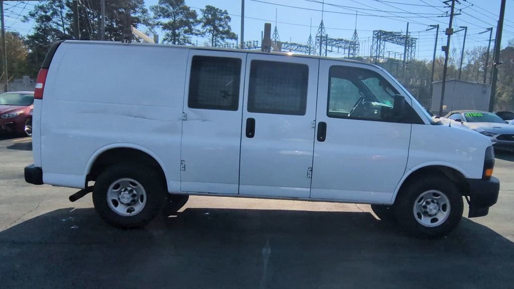 Used 2019 Chevrolet Express 2500 w/ Driver Convenience Package image 9