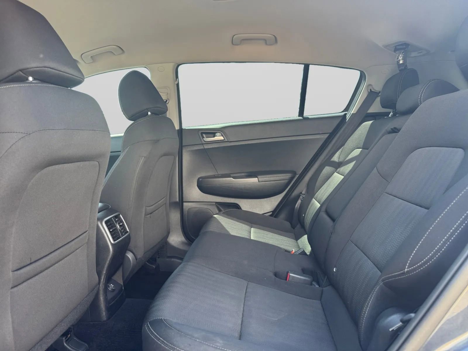 Used 2019 Kia Sportage LX FWD image 28