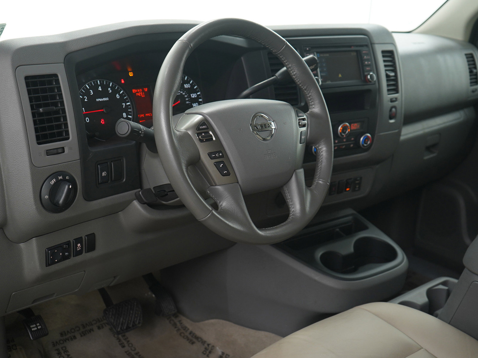 Used 2018 Nissan NV 3500 SL image 21