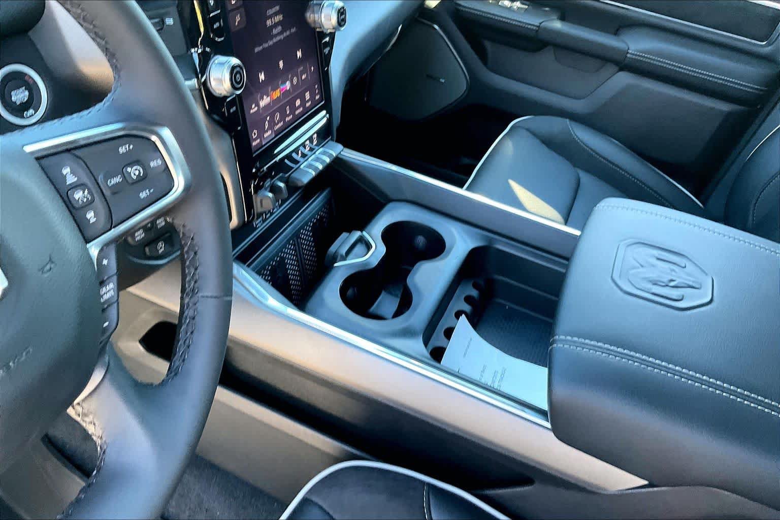 New 2027 RAM 1500 Laramie AWD/4WD image 7