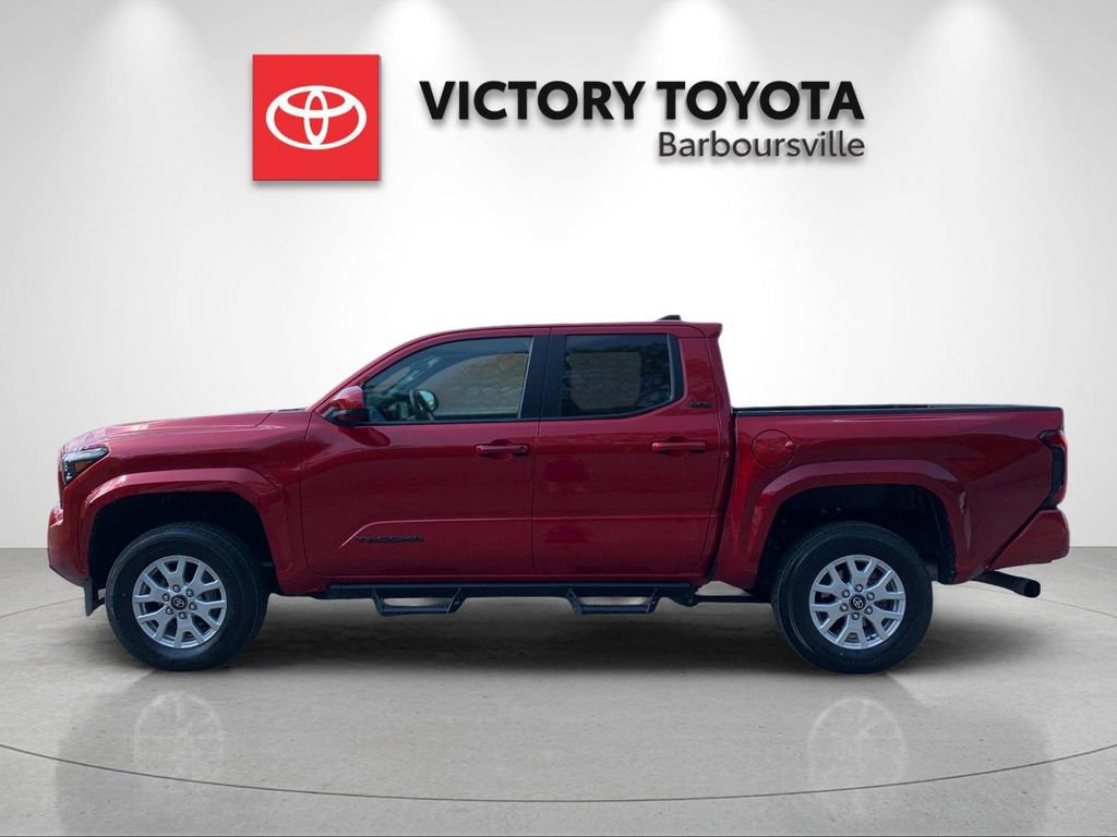 Used 2024 Toyota Tacoma SR5 AWD/4WD image 2