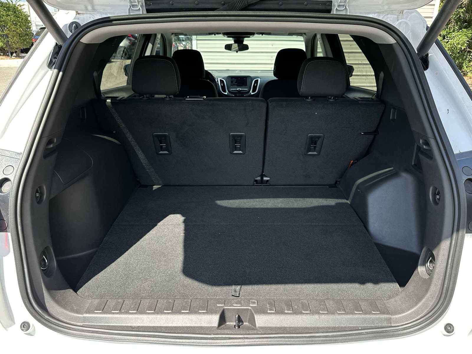 Certified 2024 Chevrolet Equinox LT FWD image 25