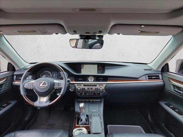 Used 2017 Lexus ES 350 w/ Luxury Package image 15