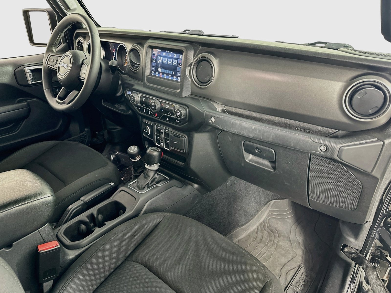 Used 2023 Jeep Gladiator Sport AWD/4WD image 25